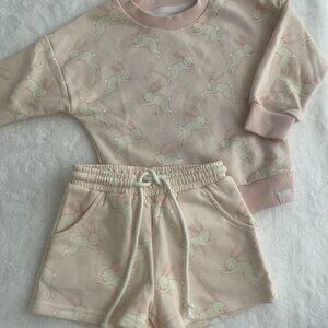 Sweet Bunny Lounge Set – Cozy Pink Top & Shorts – 4T